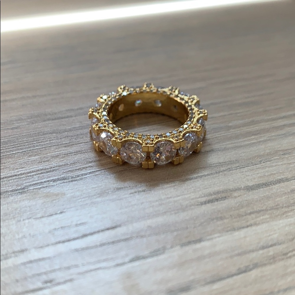 Gold Iced Ring | Size 6 | VibeSzn